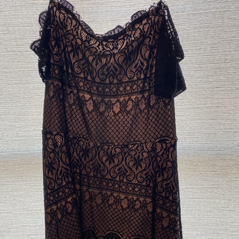 Rewind LBD with lace sleeves